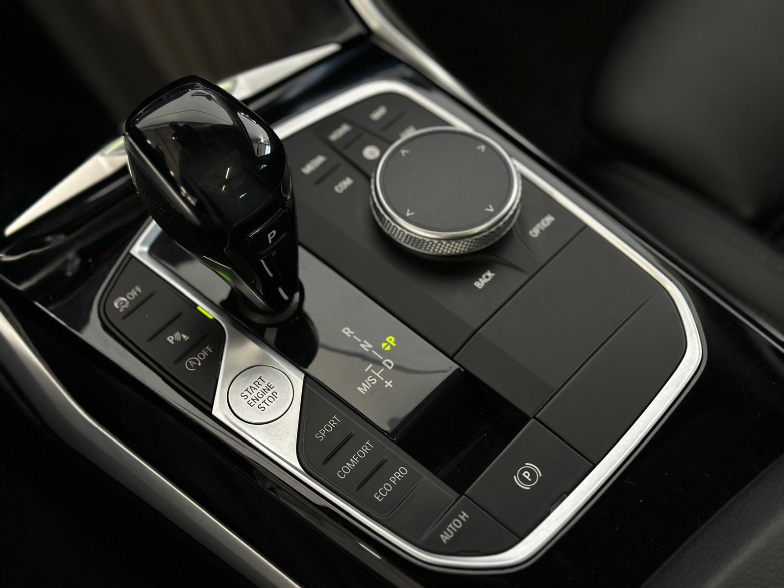 Naudoti BMW 320 automobiliai