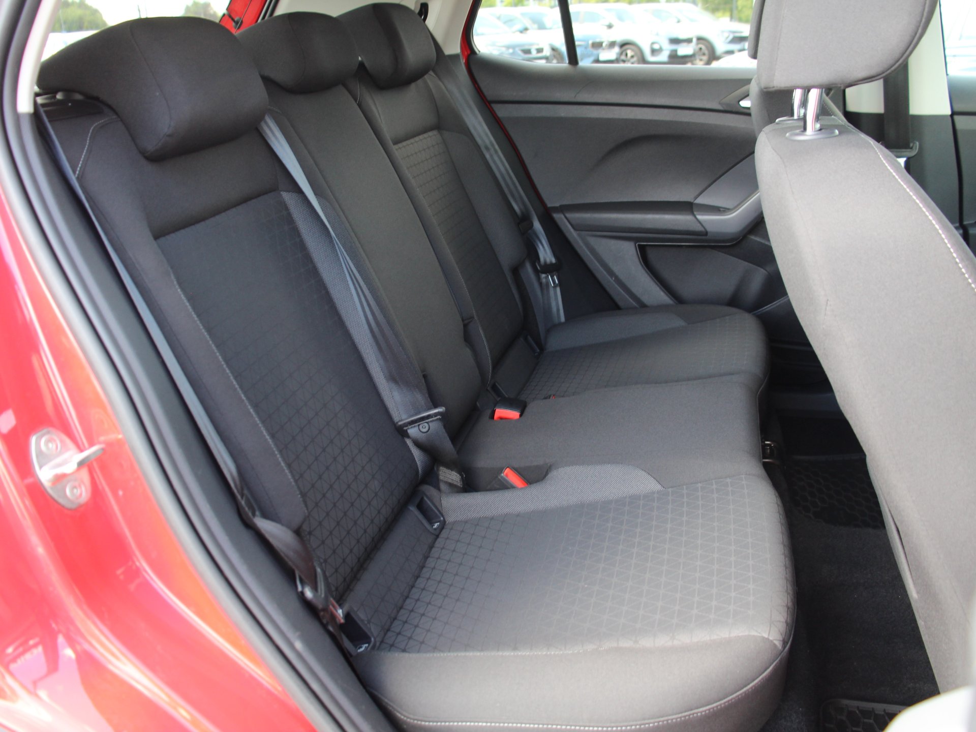Naudoti Volkswagen T-Cross automobiliai