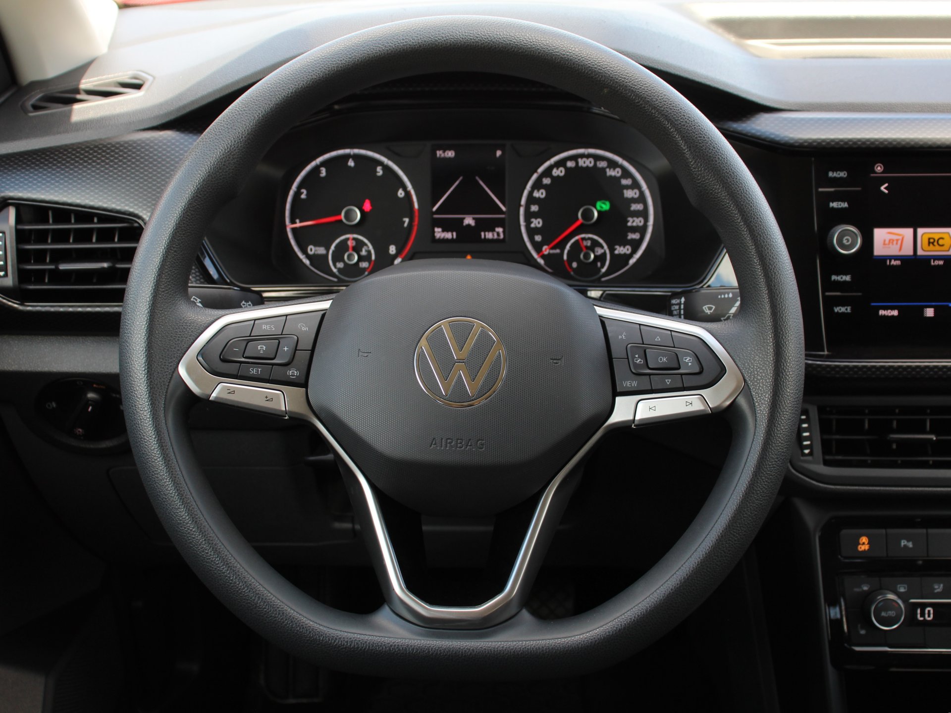 Naudoti Volkswagen T-Cross automobiliai