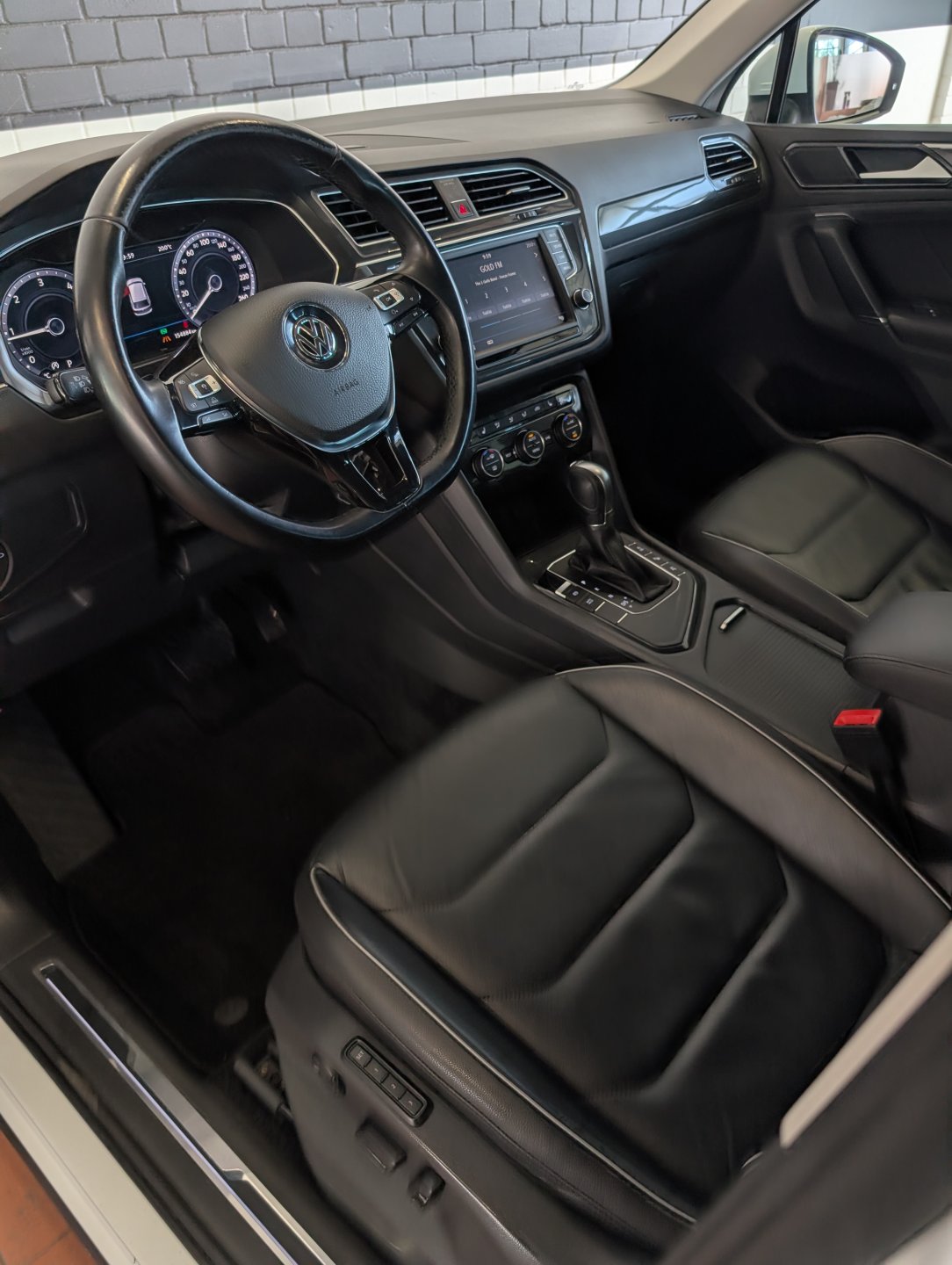 Naudoti Volkswagen Tiguan automobiliai