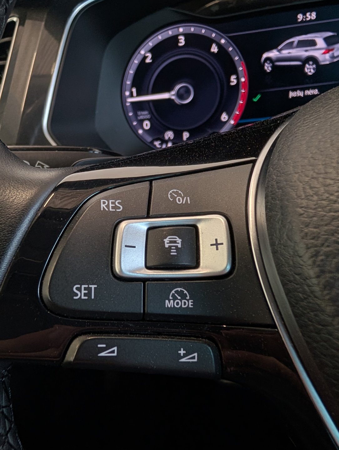 Naudoti Volkswagen Tiguan automobiliai