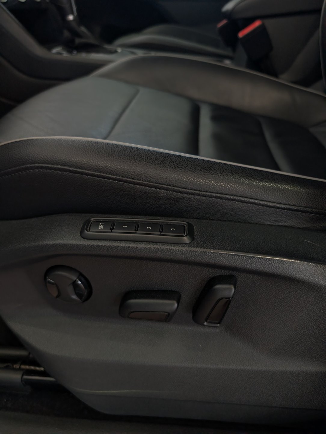 Naudoti Volkswagen Tiguan automobiliai