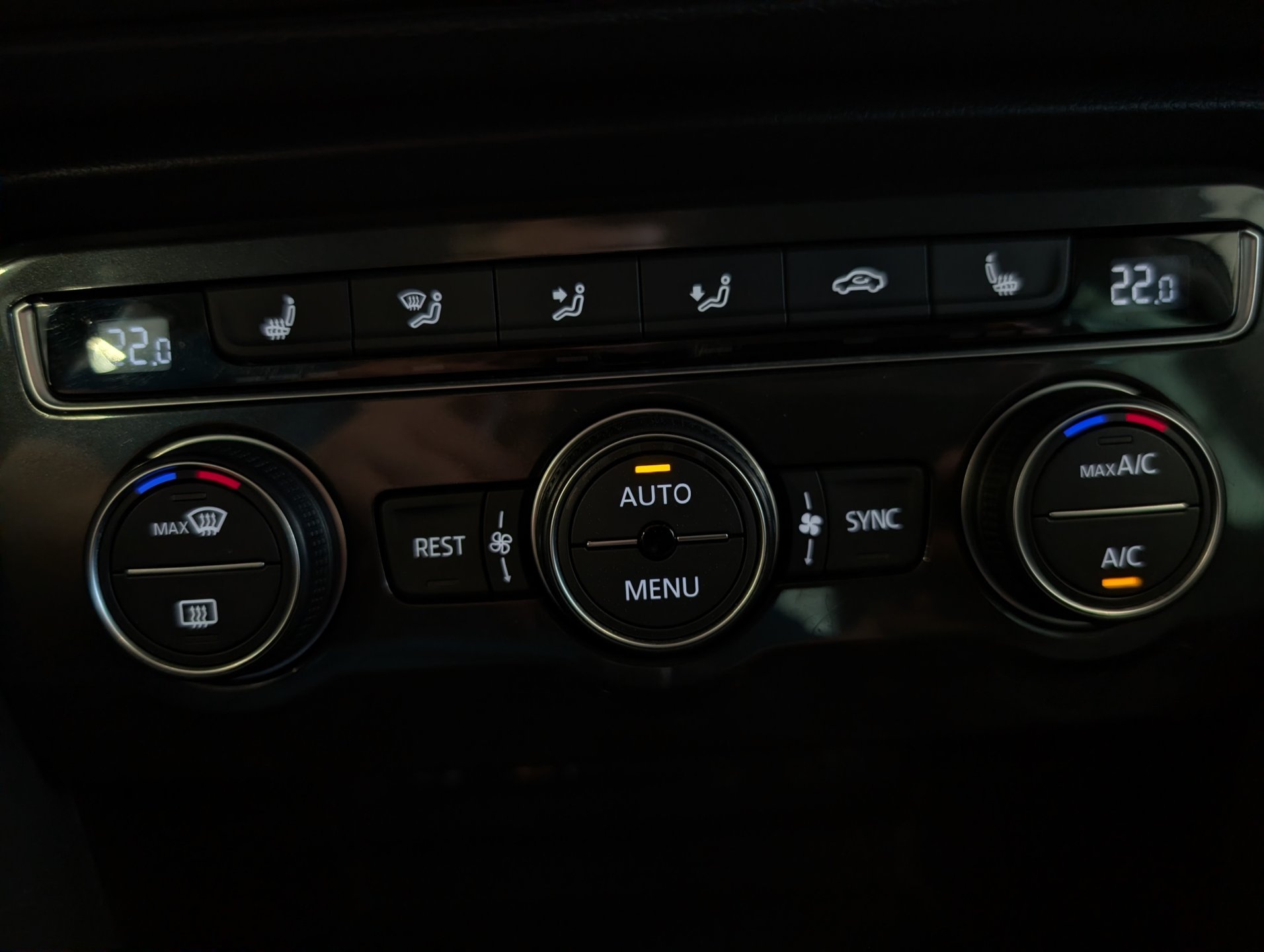 Naudoti Volkswagen Tiguan automobiliai
