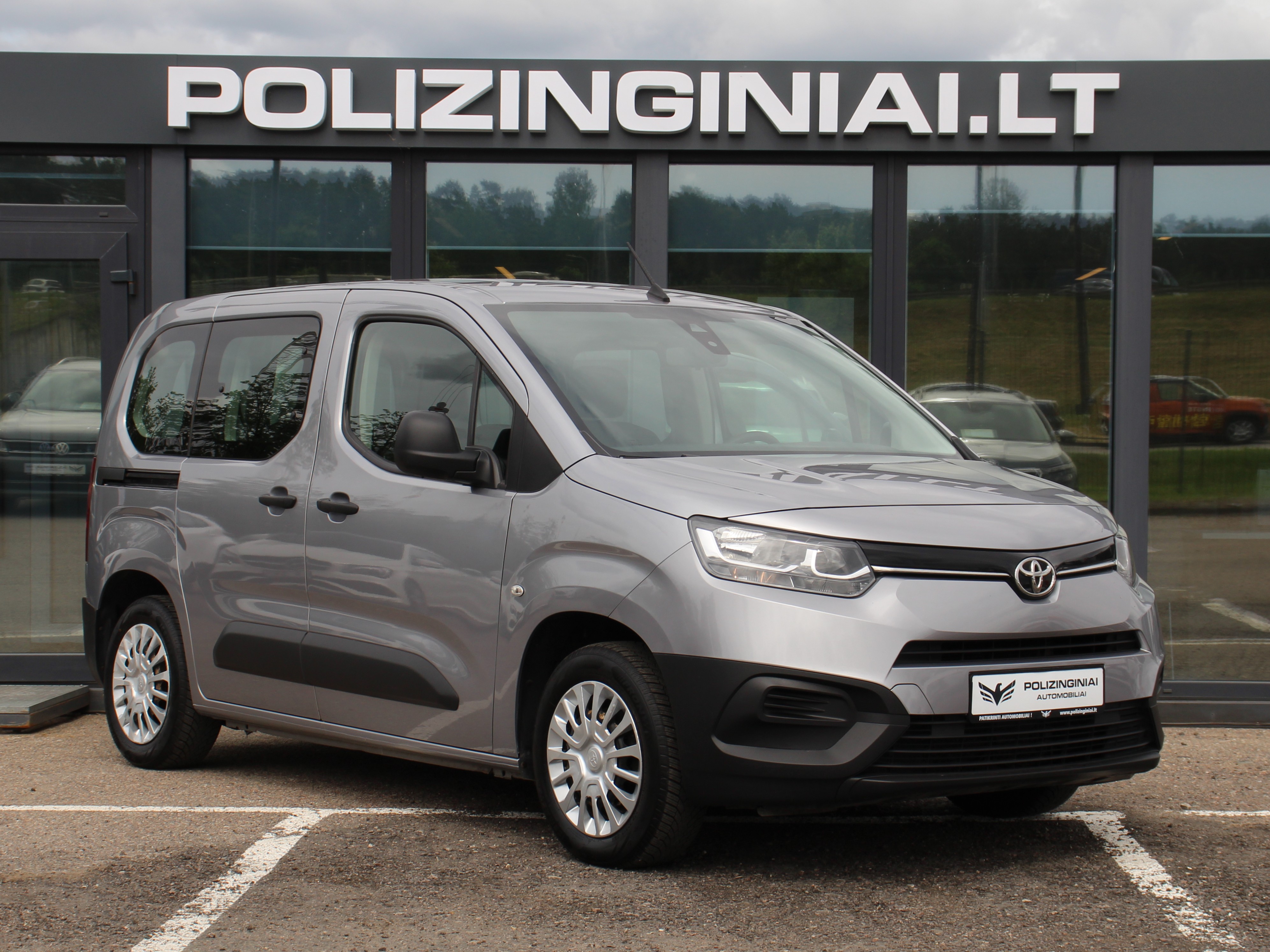 Naudoti Toyota Proace City Verso automobiliai
