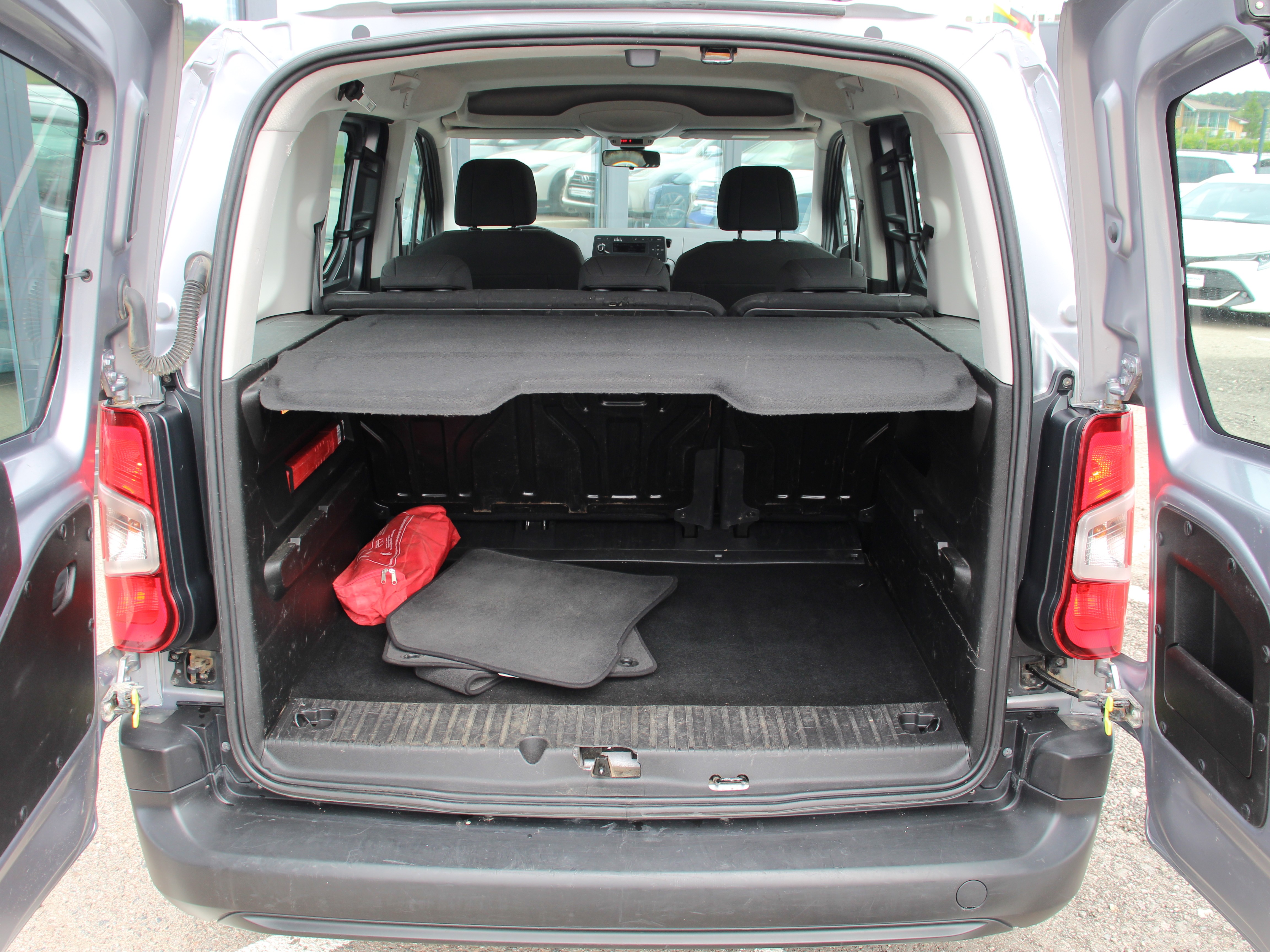 Naudoti Toyota Proace City Verso automobiliai