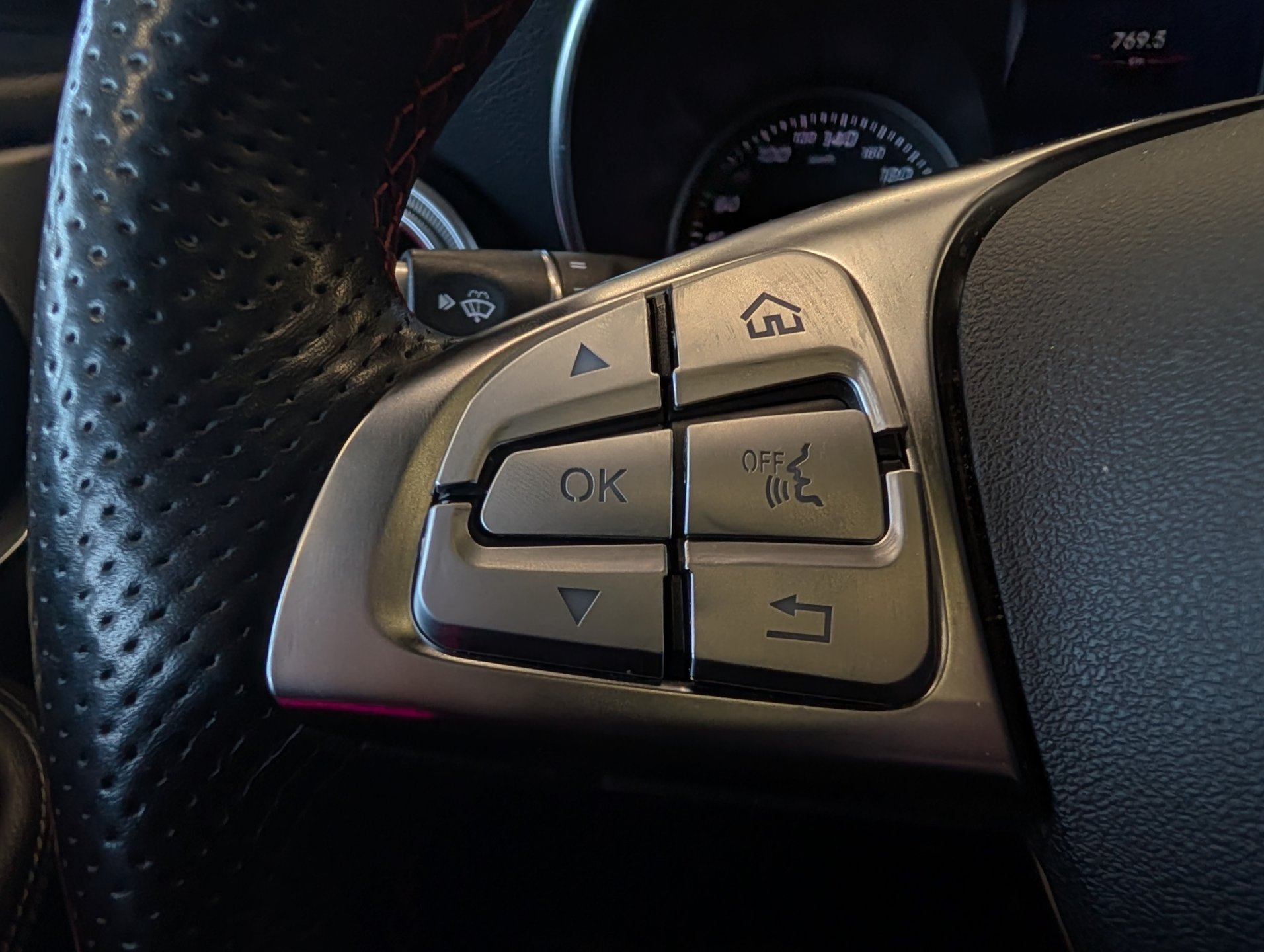 Naudoti Mercedes-Benz GLC Coupe 250 automobiliai