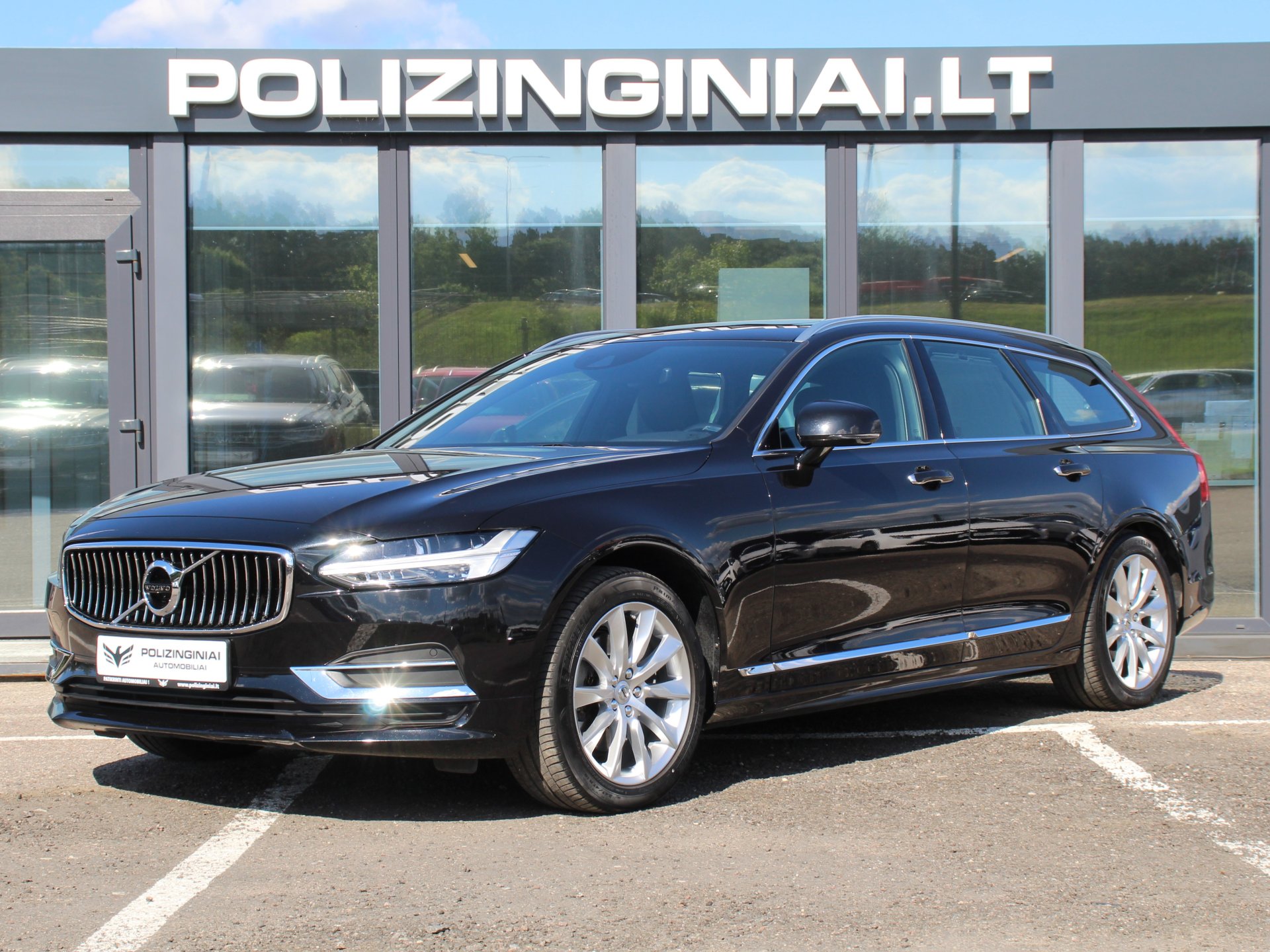 Naudoti Volvo V90 automobiliai