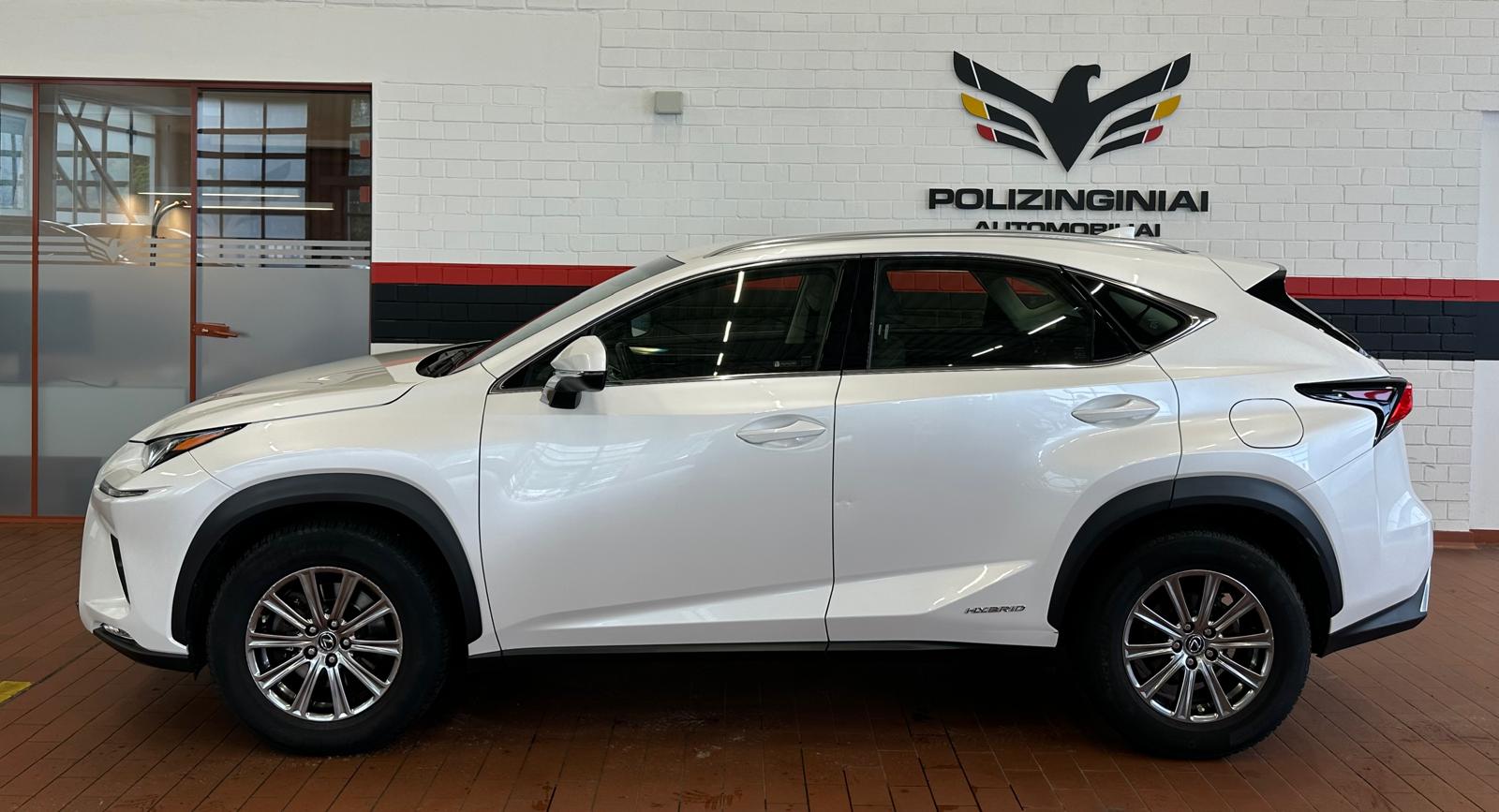 Naudoti Lexus NX 300h automobiliai