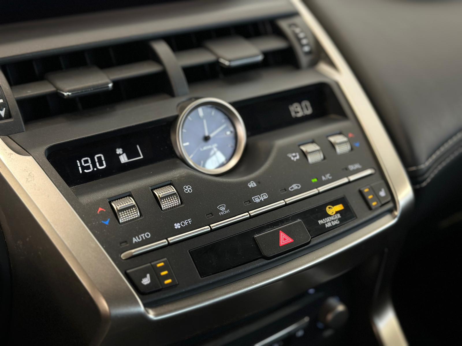 Naudoti Lexus NX 300h automobiliai