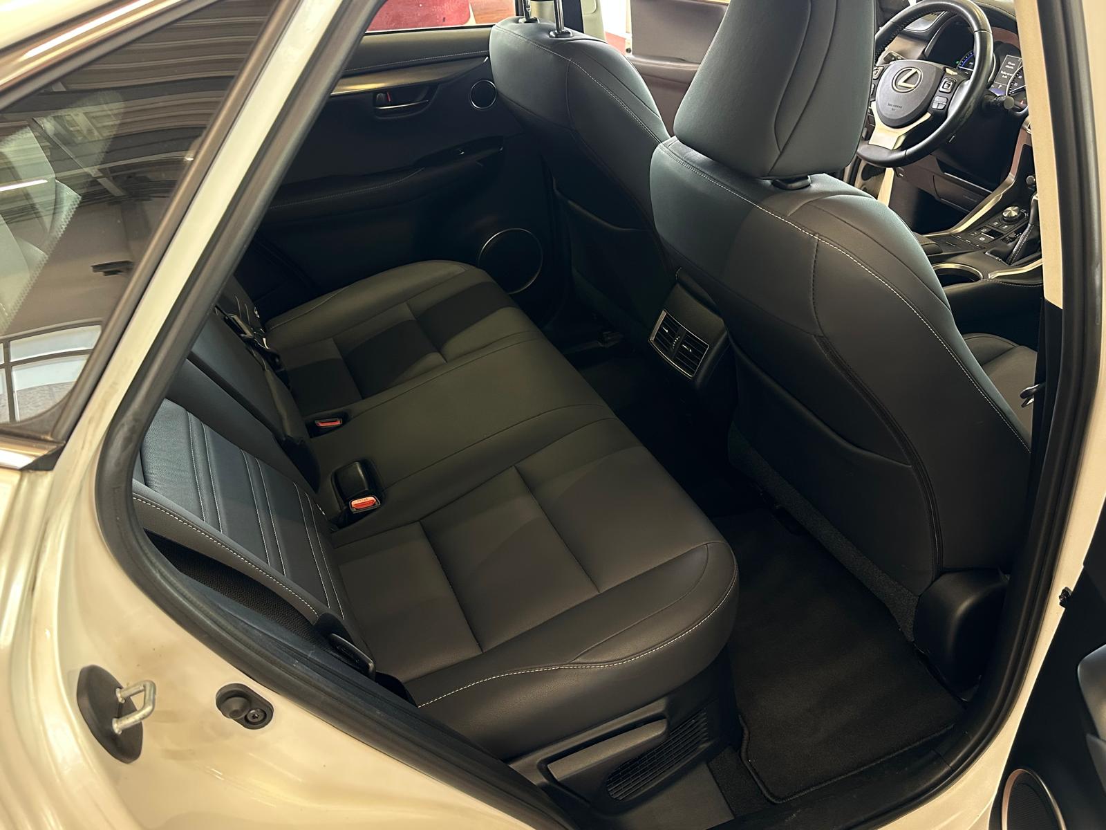 Naudoti Lexus NX 300h automobiliai