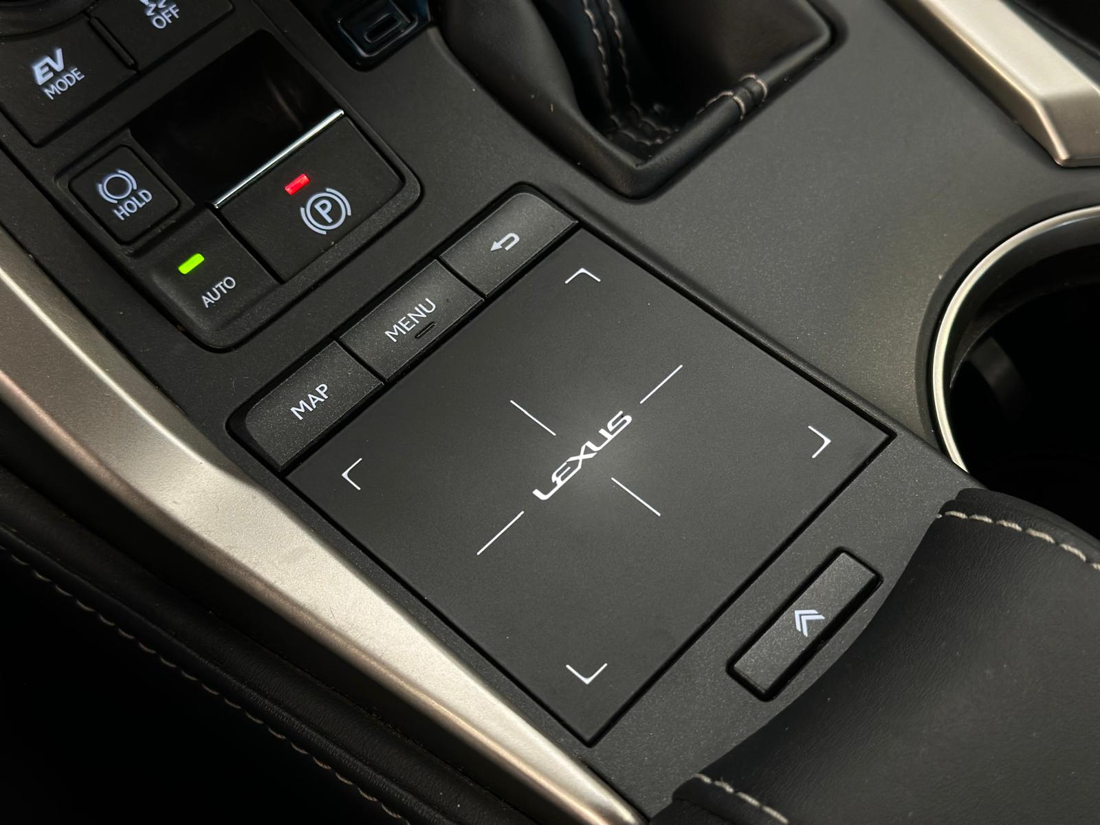 Naudoti Lexus NX 300h automobiliai