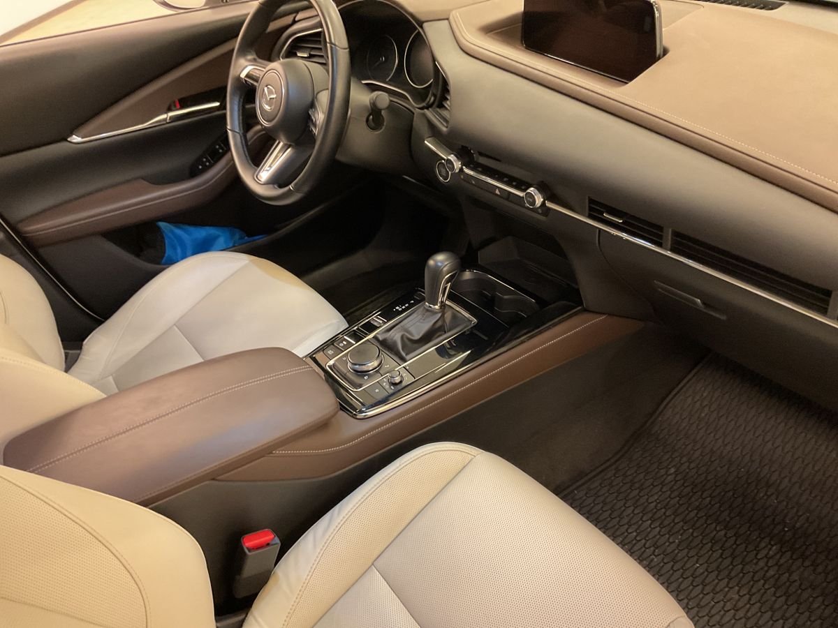 Naudoti Mazda CX-30 automobiliai