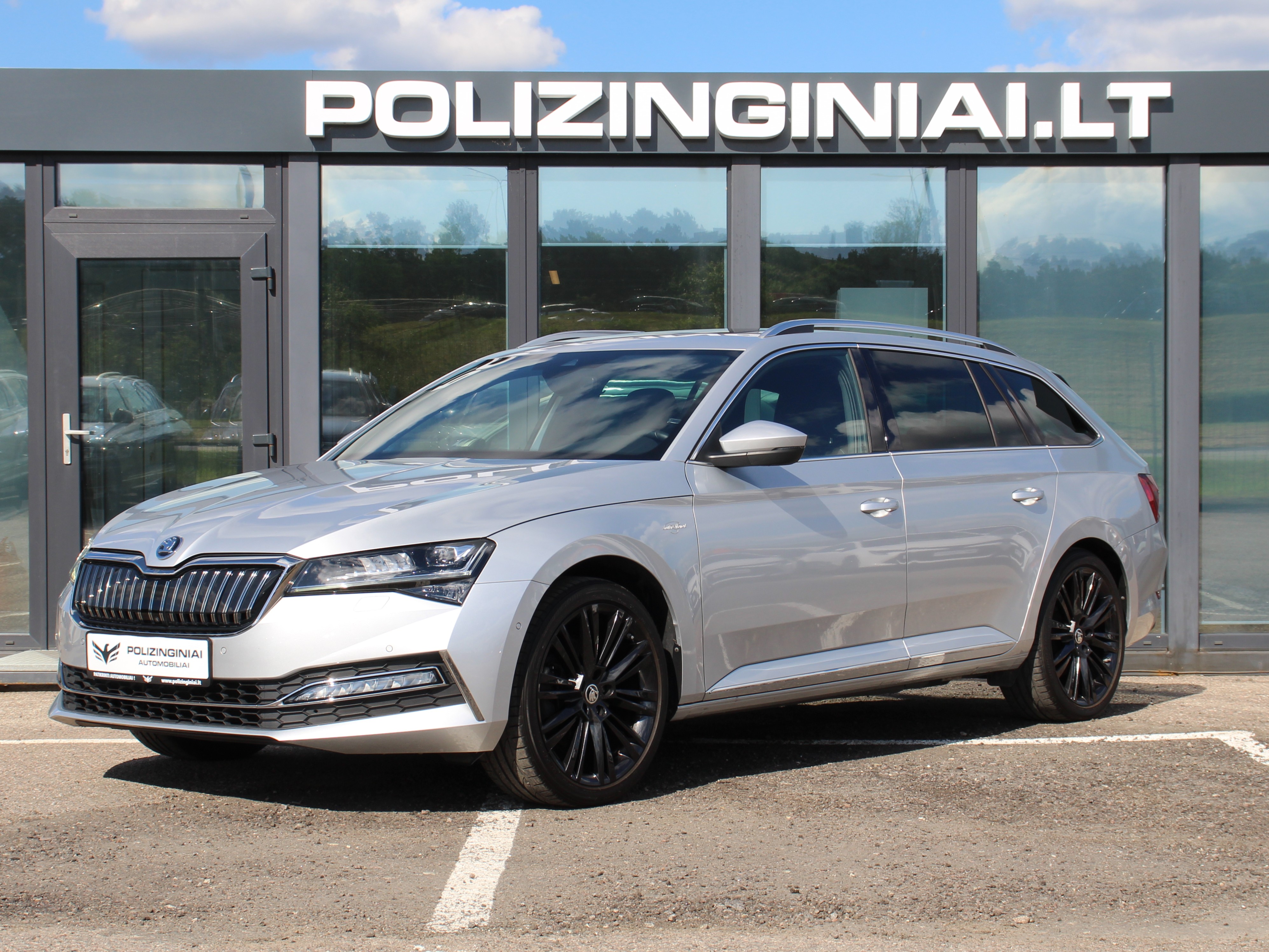 Naudoti Skoda Superb automobiliai