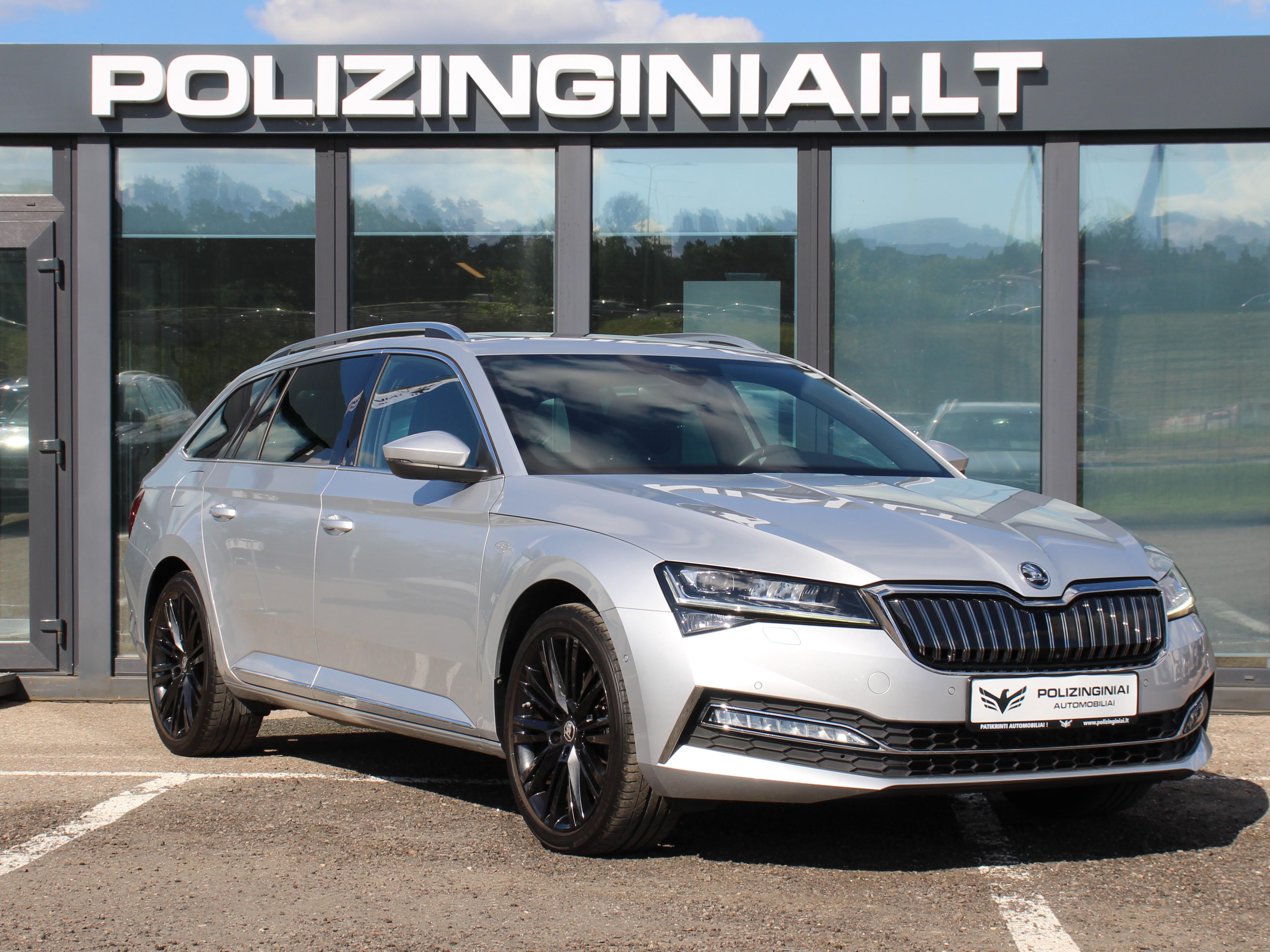 Naudoti Skoda Superb automobiliai
