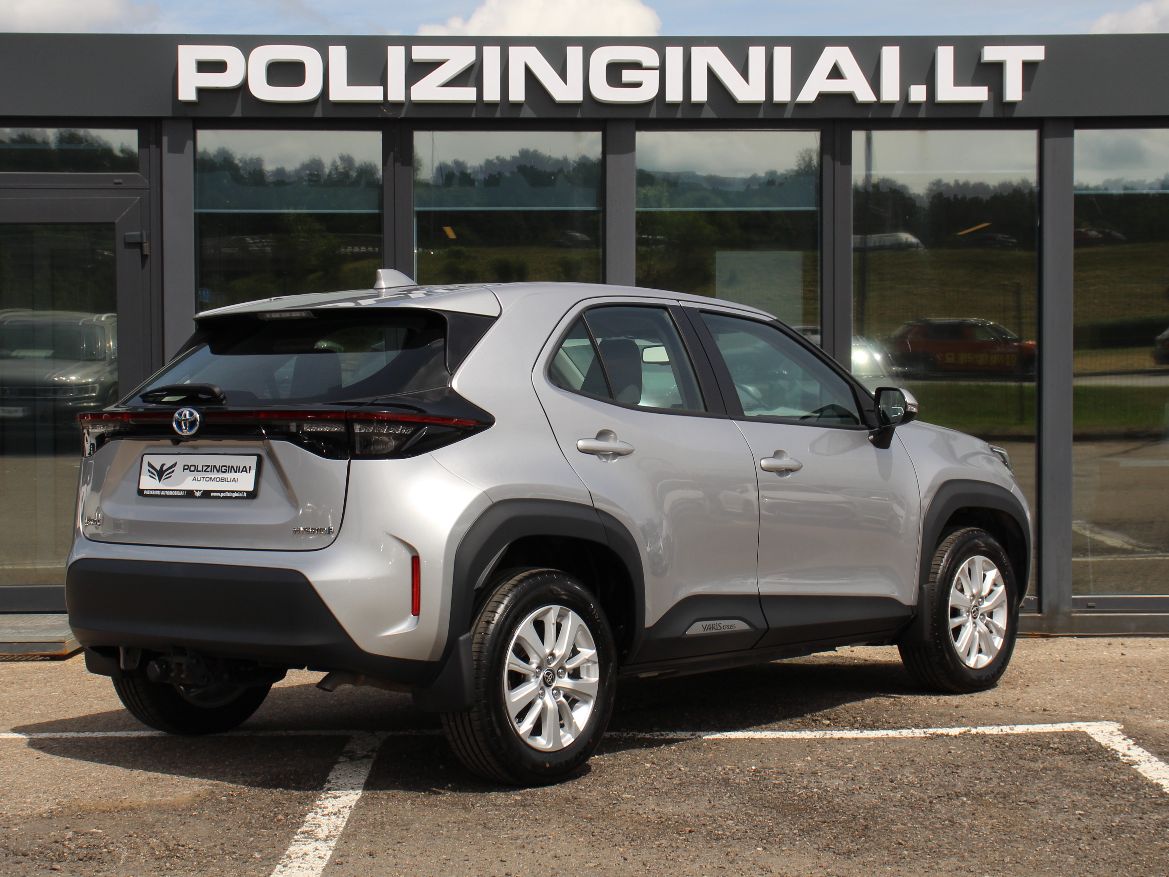 Naudoti Toyota Yaris Cross automobiliai