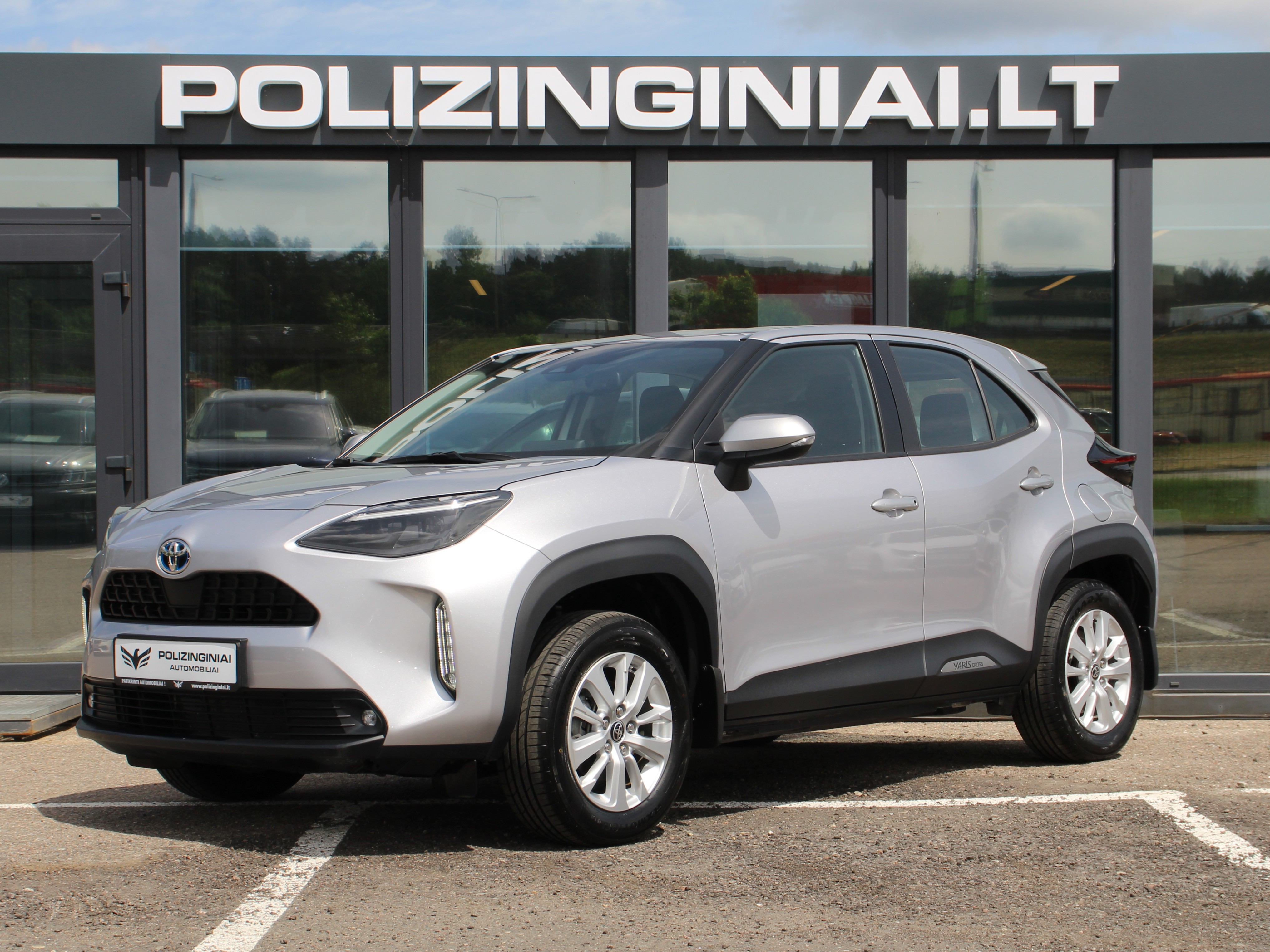 Naudoti Toyota Yaris Cross automobiliai