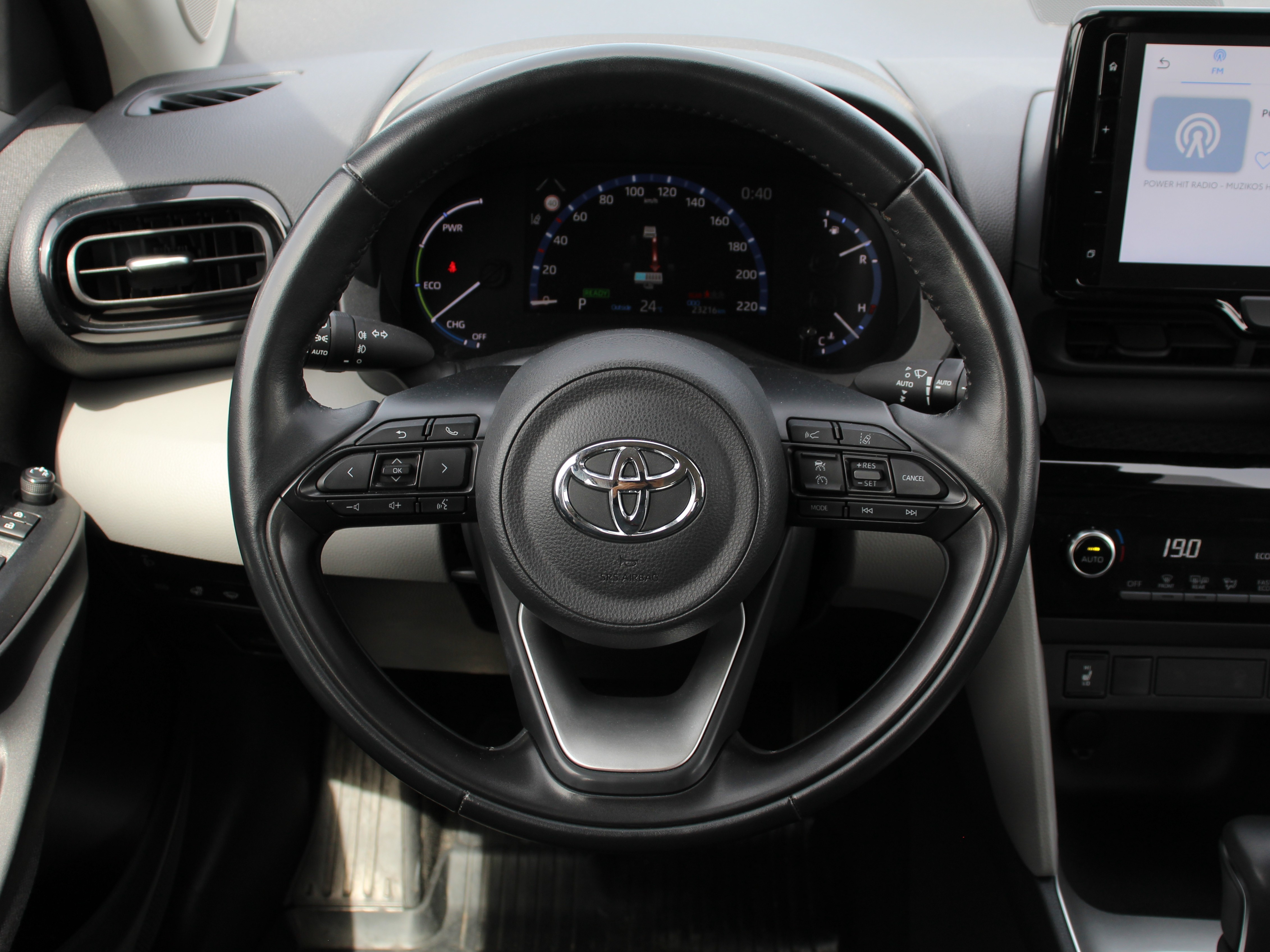 Naudoti Toyota Yaris Cross automobiliai