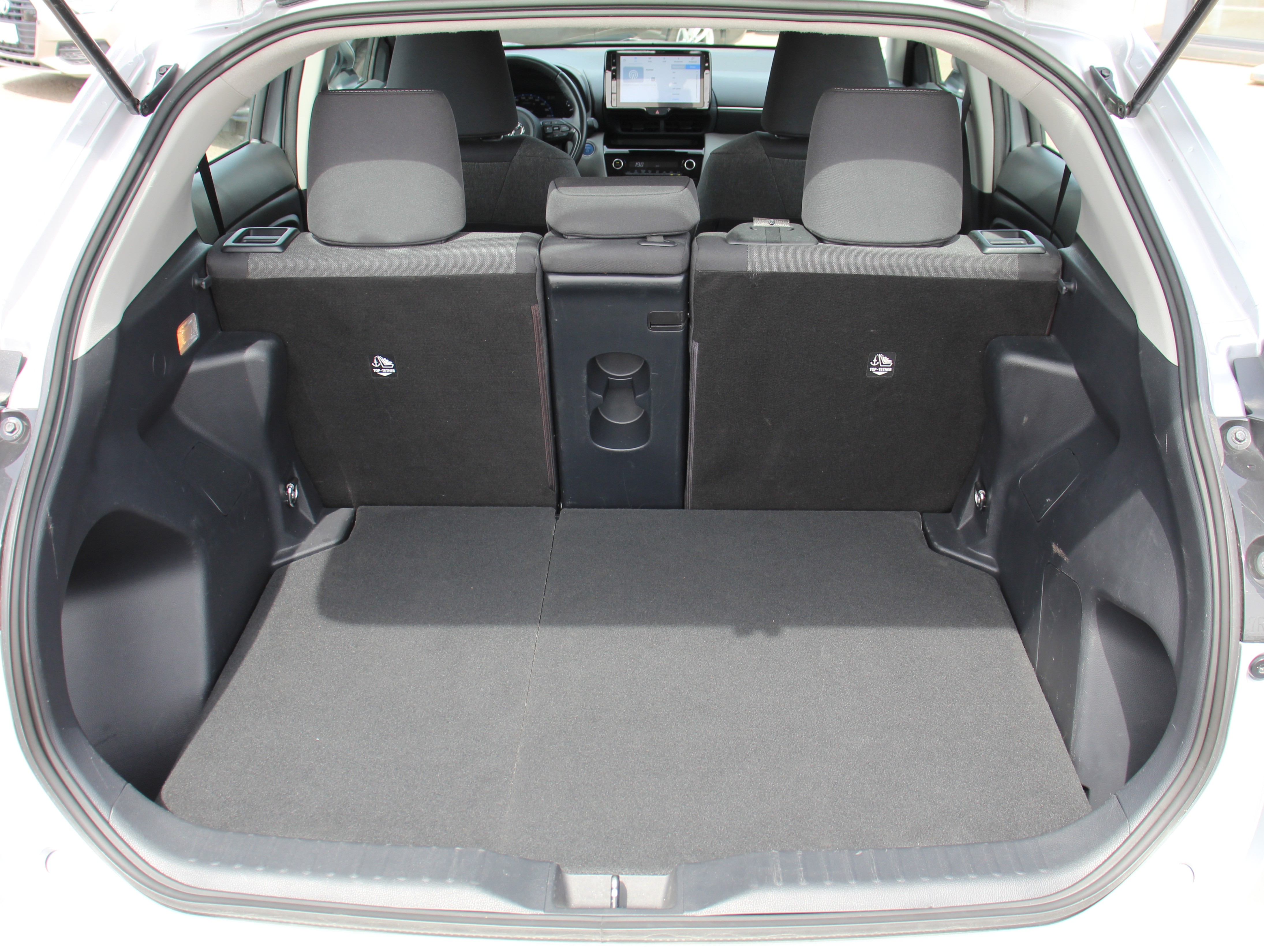 Naudoti Toyota Yaris Cross automobiliai