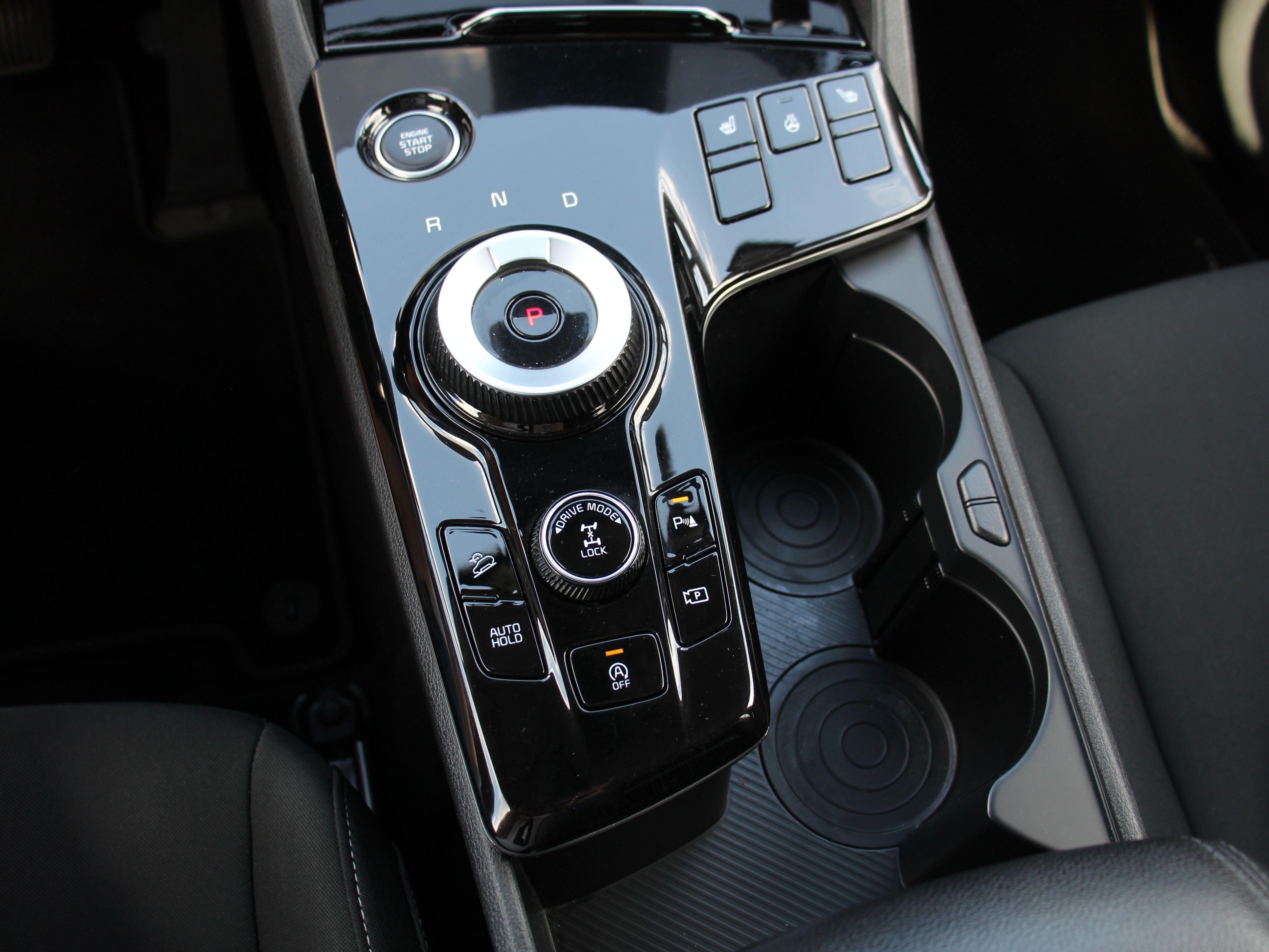 Naudoti Kia Sportage automobiliai