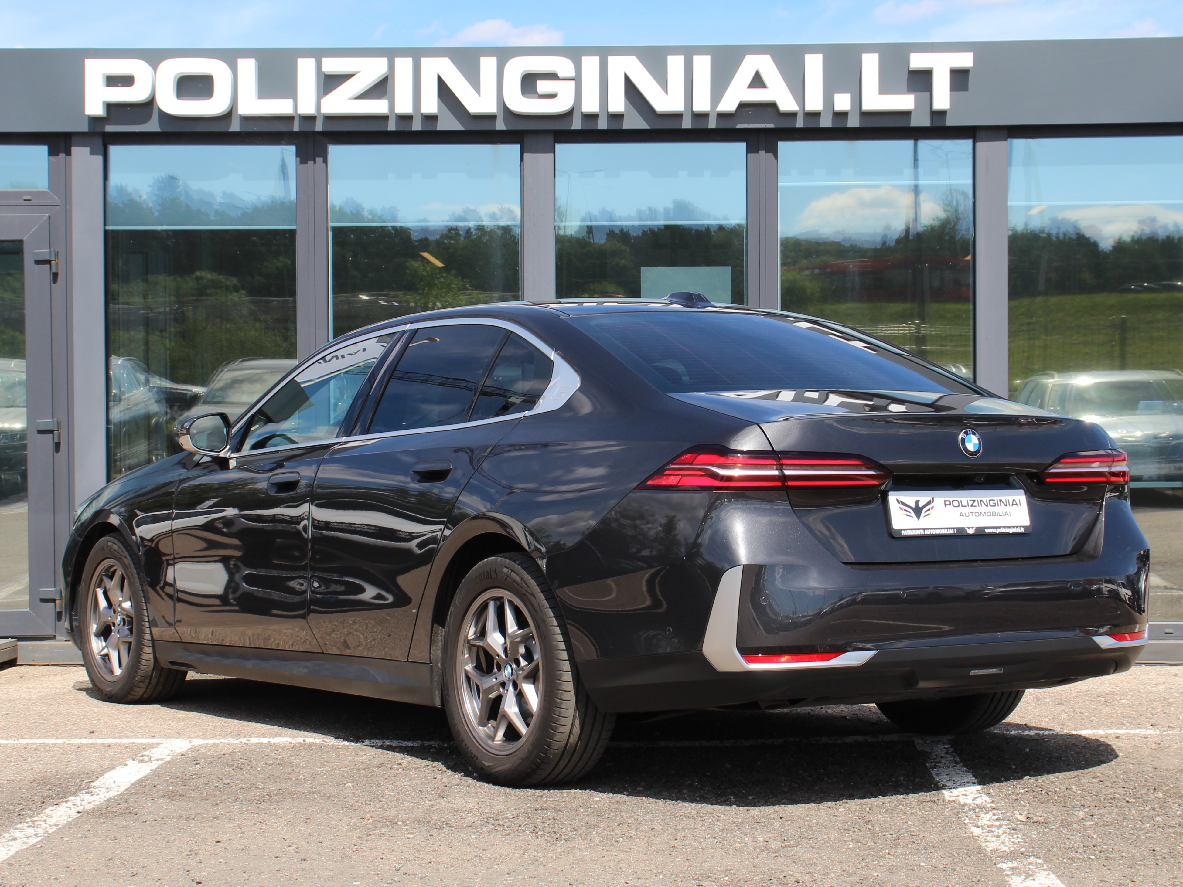 Naudoti BMW 520 automobiliai