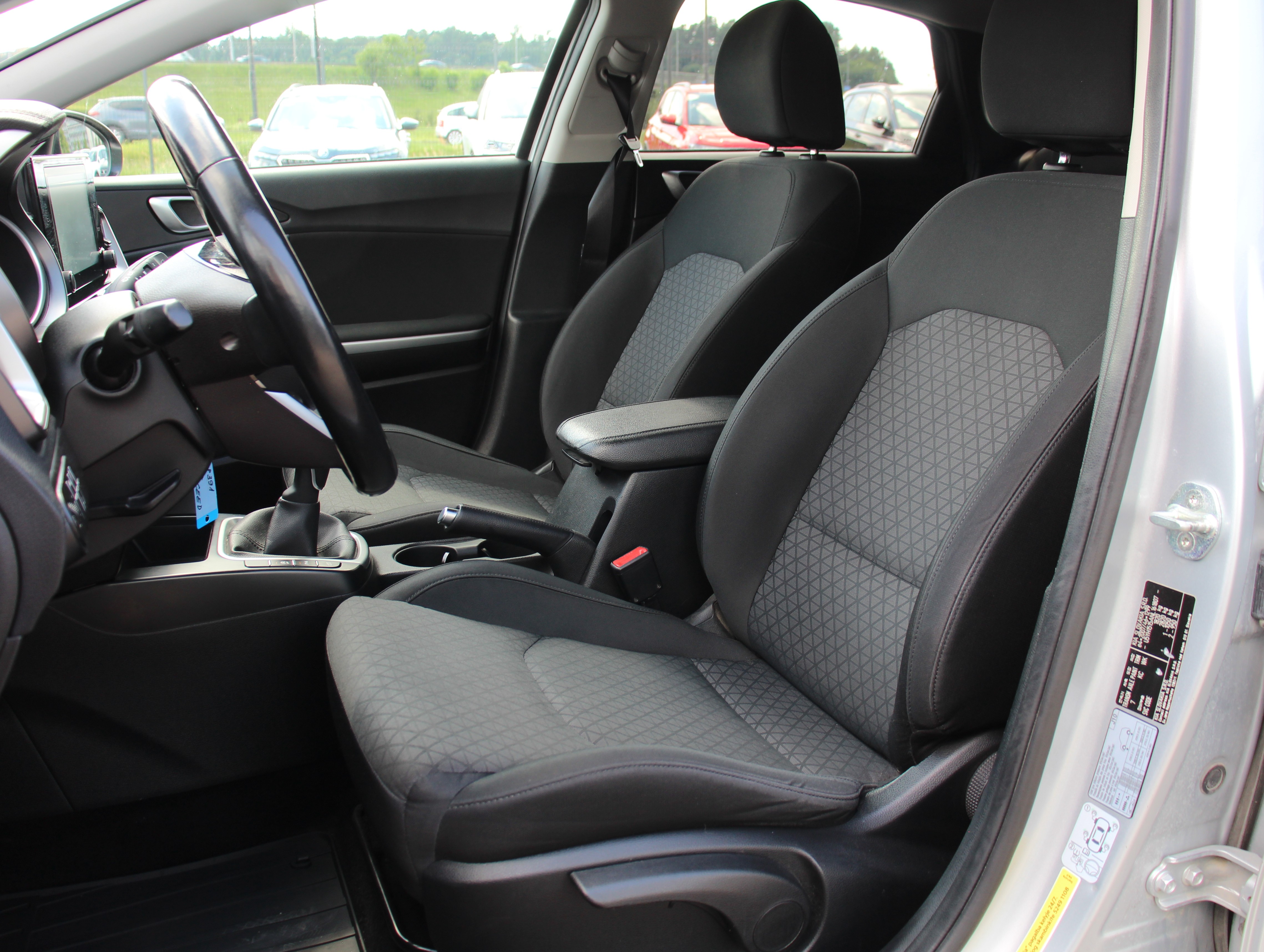 Naudoti Kia Ceed automobiliai