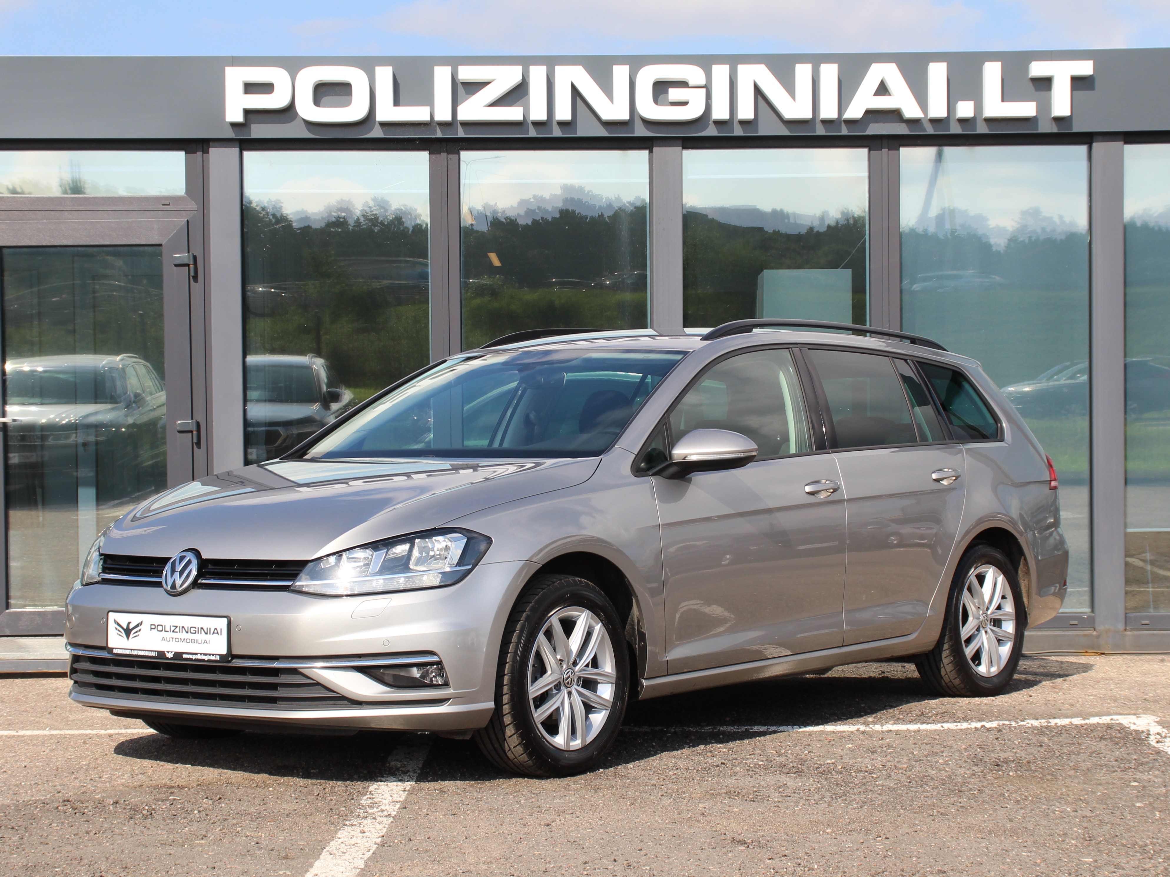Naudoti Volkswagen Golf automobiliai