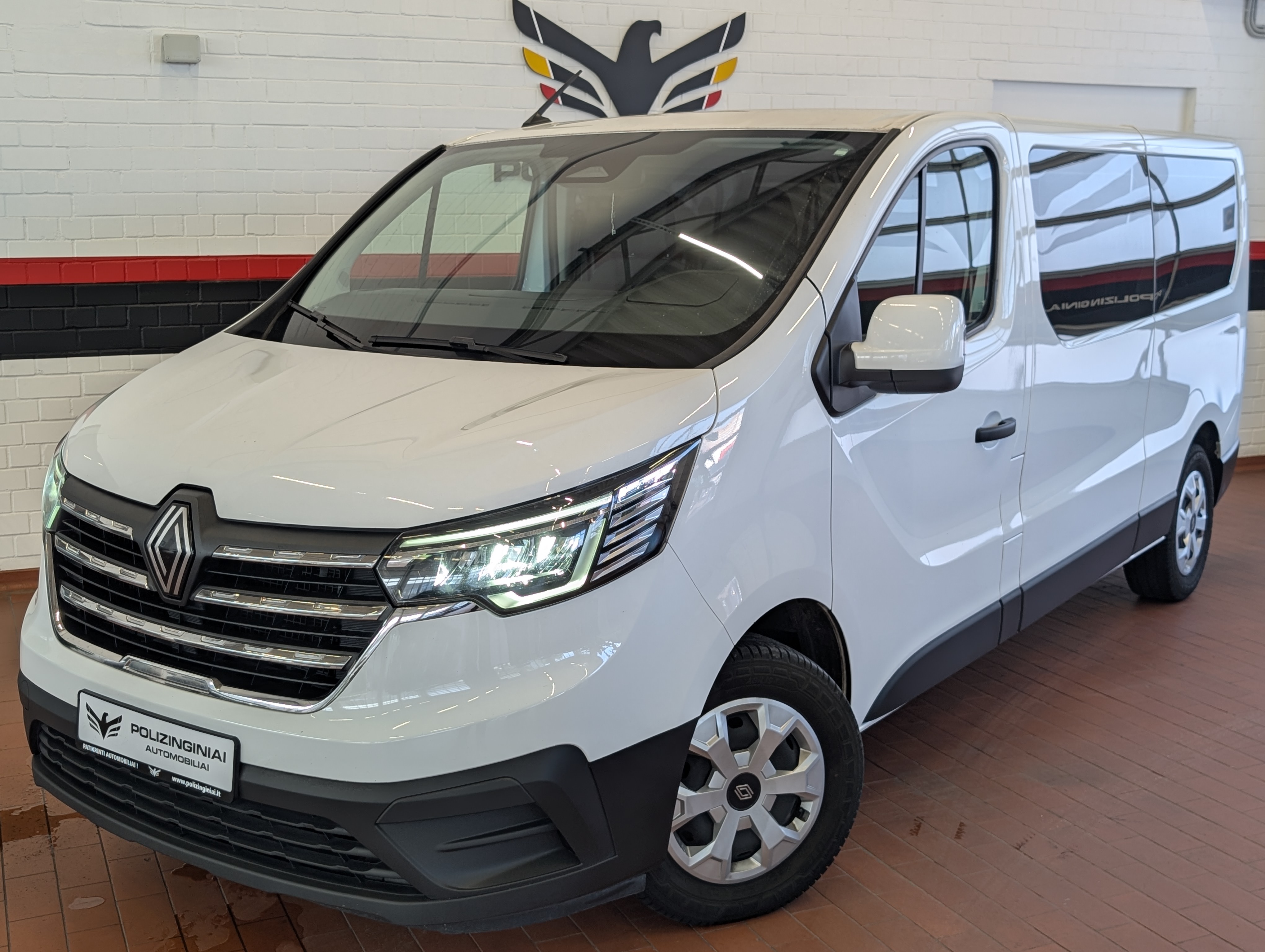 Naudoti Renault Trafic automobiliai