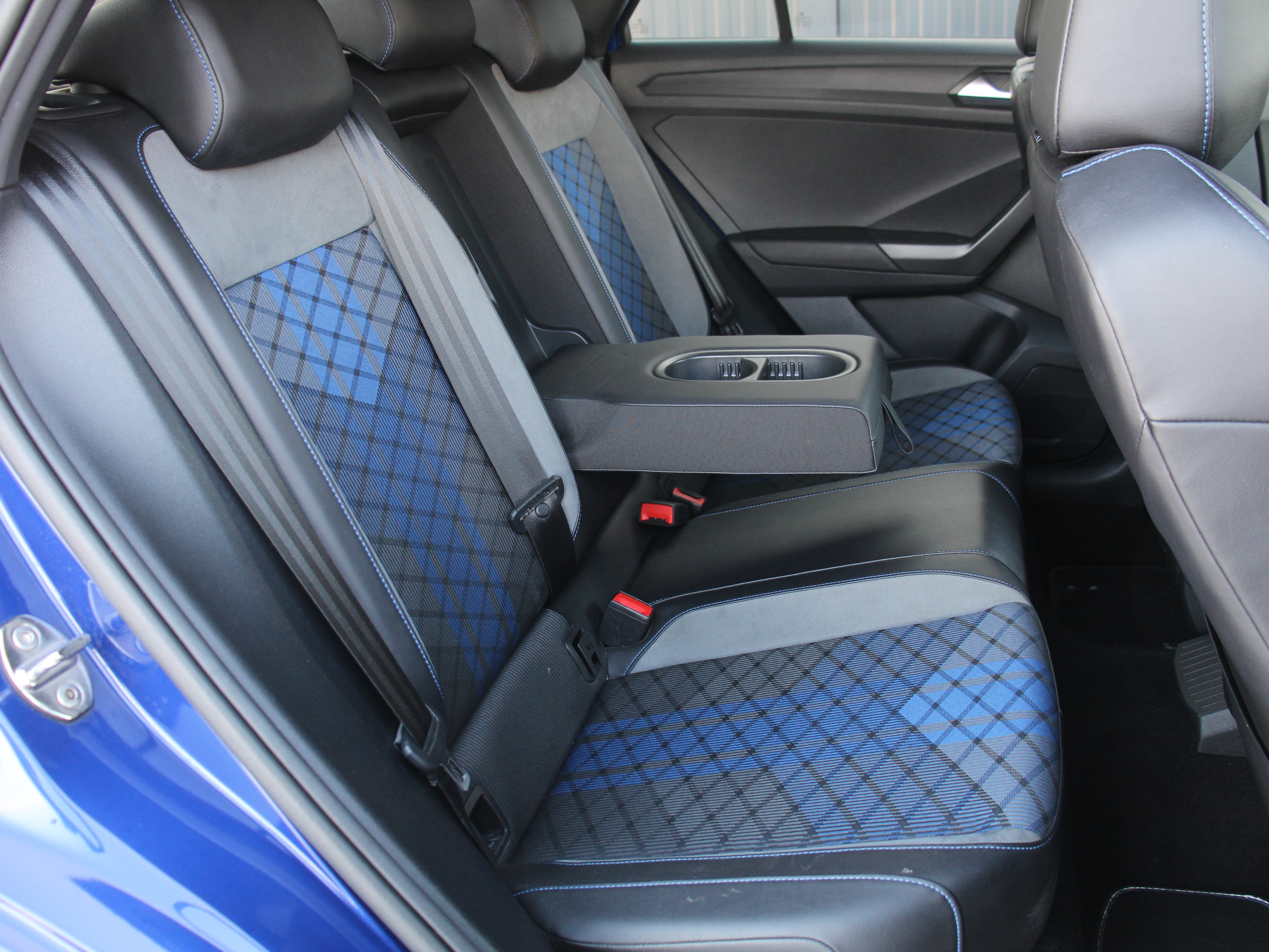 Naudoti Volkswagen T-Roc automobiliai