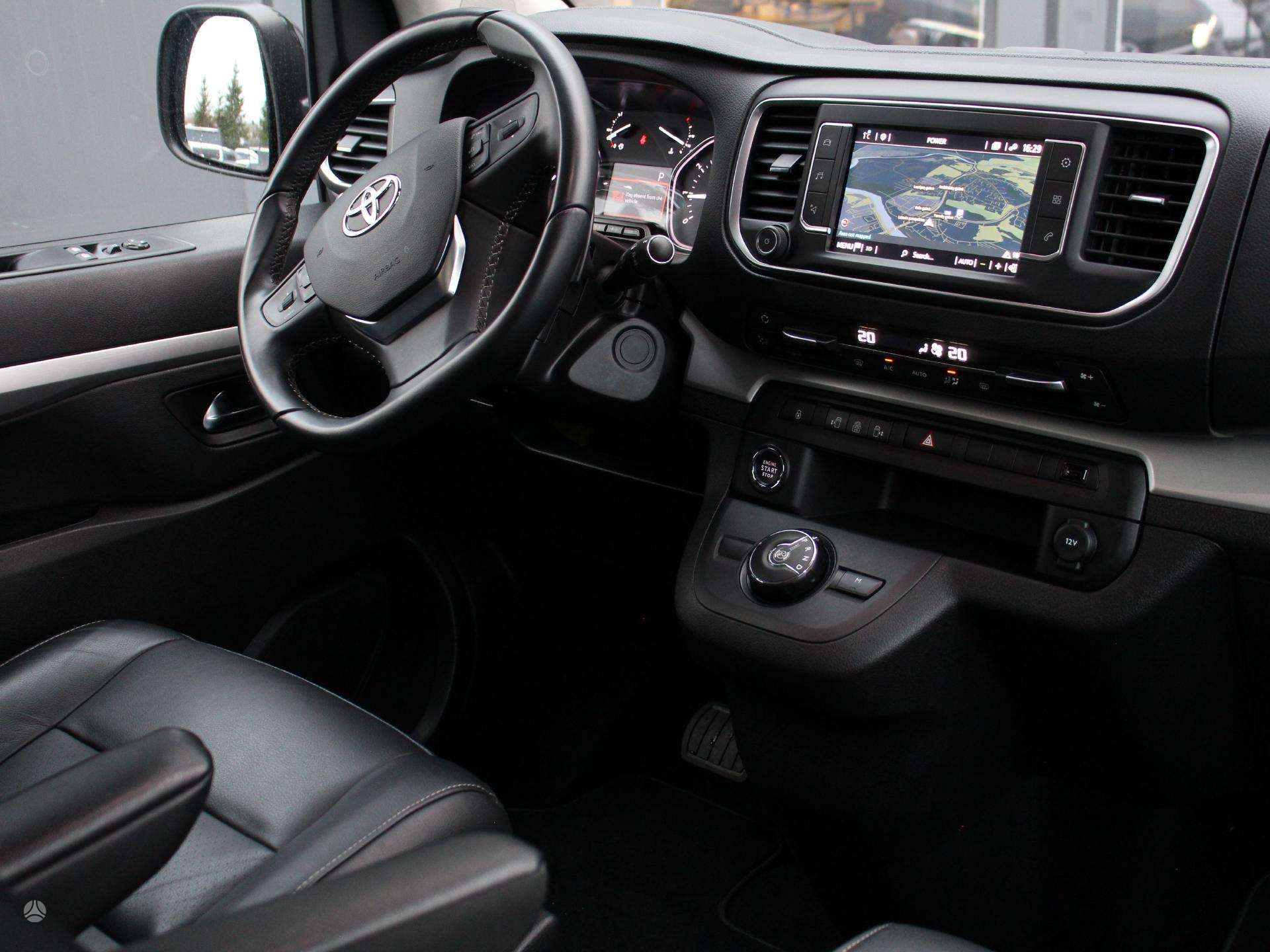 Naudoti Toyota Proace Verso automobiliai