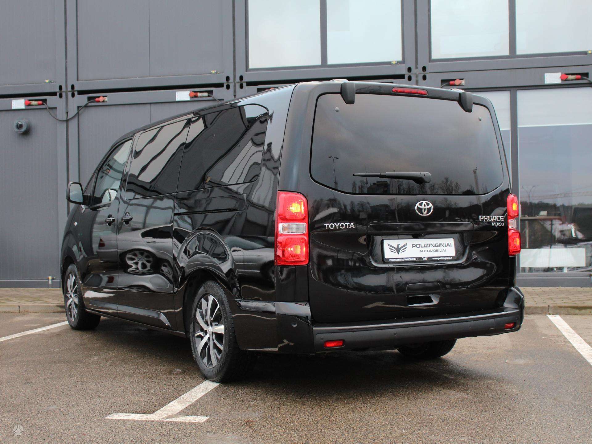 Naudoti Toyota Proace Verso automobiliai