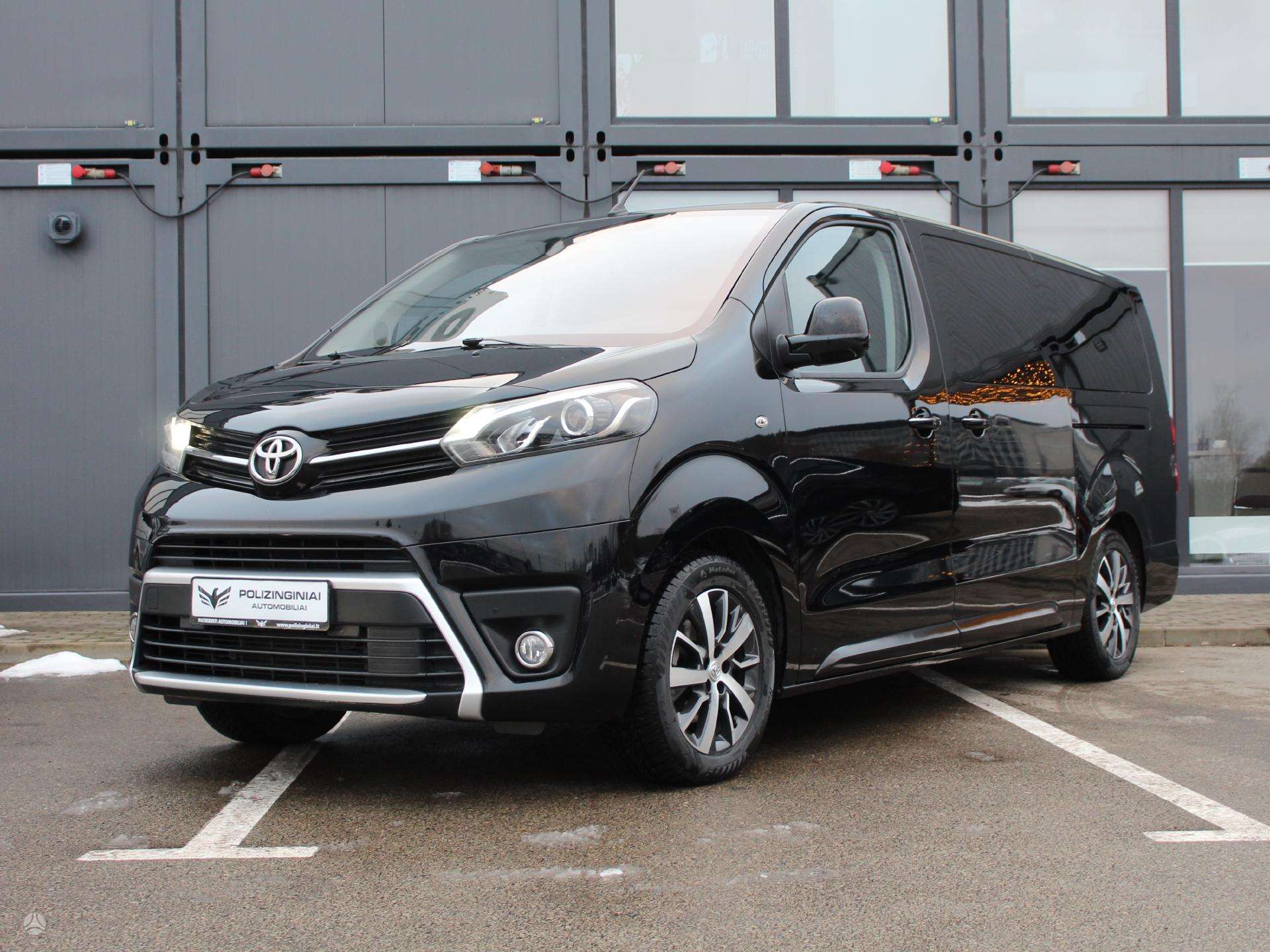 Naudoti Toyota Proace Verso automobiliai