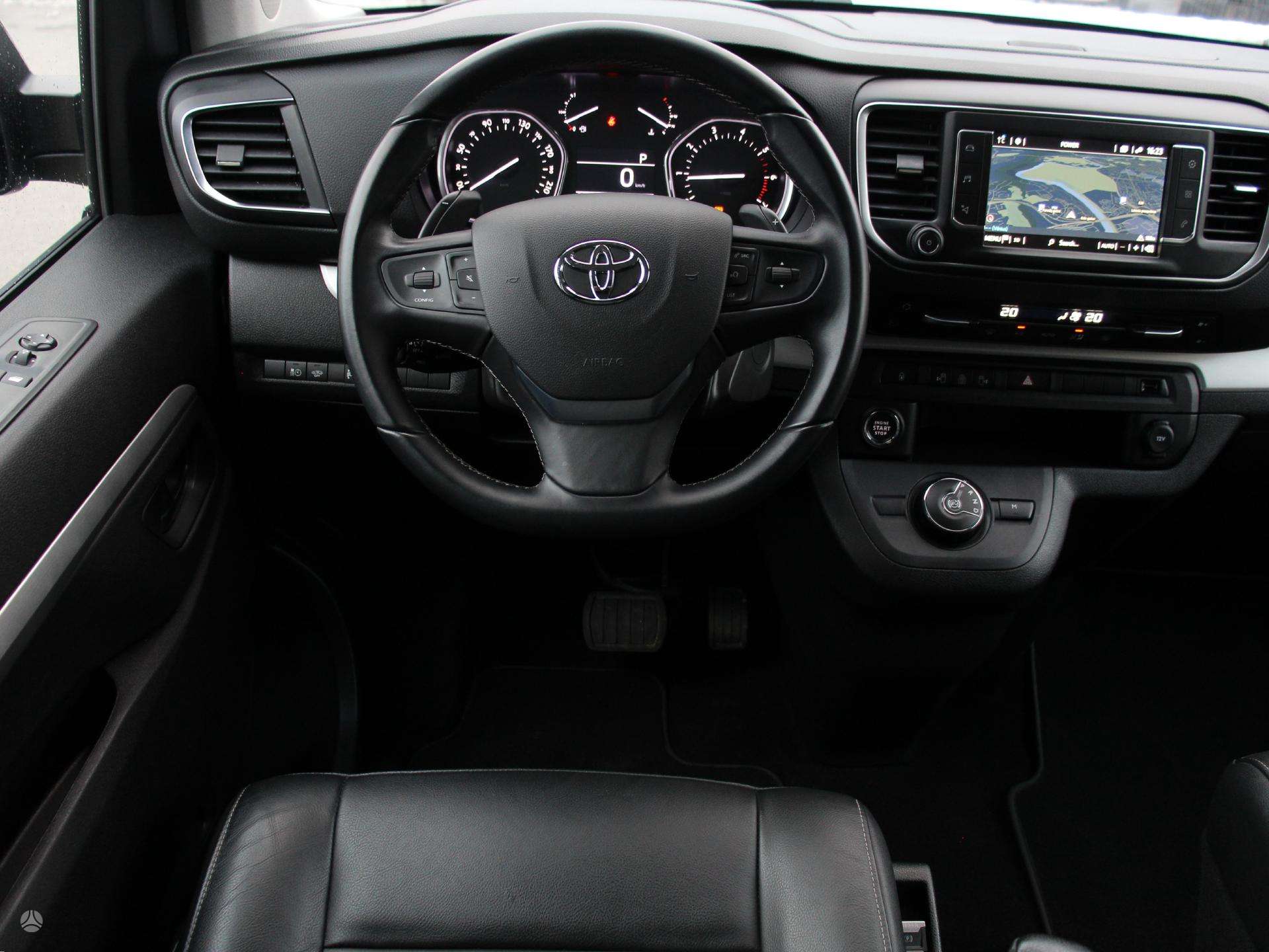 Naudoti Toyota Proace Verso automobiliai