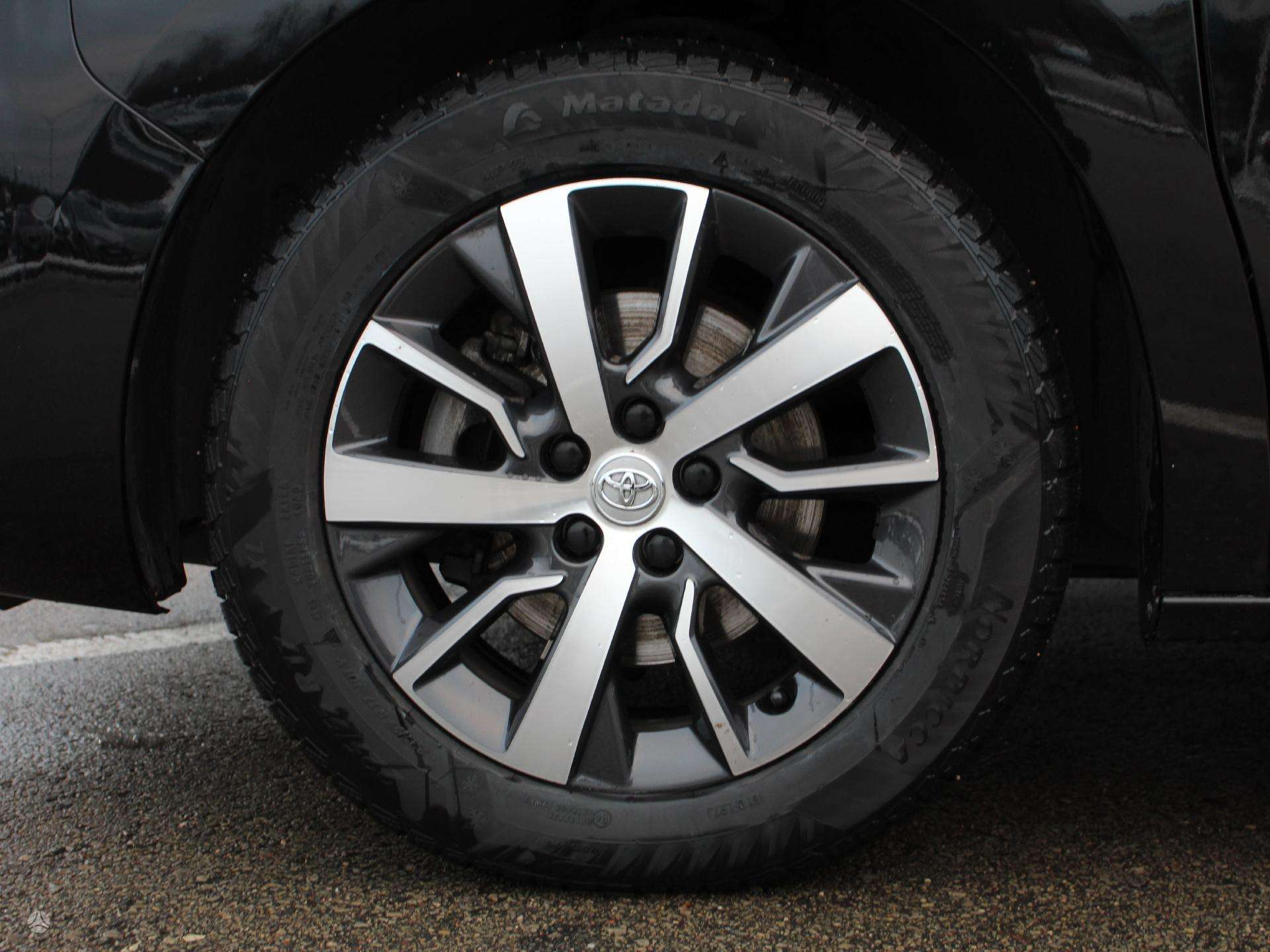 Naudoti Toyota Proace Verso automobiliai